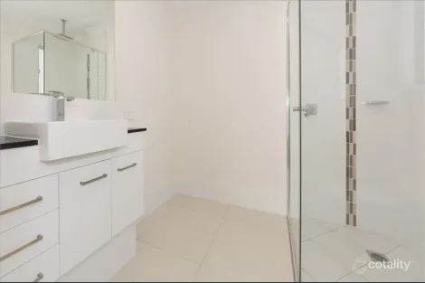 Property photo of 16 Barron Court Pimpama QLD 4209