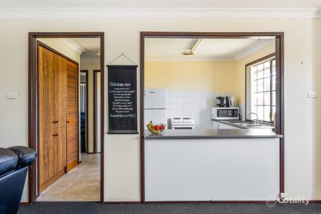 Property photo of 12 Dickson Close Ulladulla NSW 2539