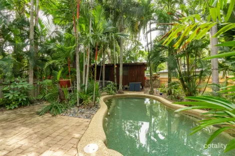 Property photo of 3 Legret Close Clifton Beach QLD 4879