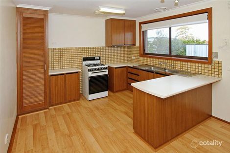 Property photo of 15 Freeman Crescent Mill Park VIC 3082