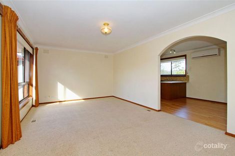 Property photo of 15 Freeman Crescent Mill Park VIC 3082