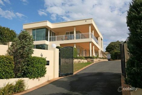 4 Ian Rd, Mount Martha, VIC 3934