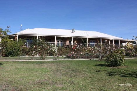 Property photo of 320 Punt Road Metung VIC 3904