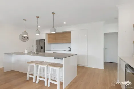 Property photo of 4/126 Edwardson Drive Coomera QLD 4209