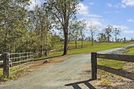 996 Mount Samson Rd, Samsonvale, QLD 4520