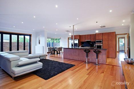 Property photo of 97 Mackie Road Bentleigh East VIC 3165