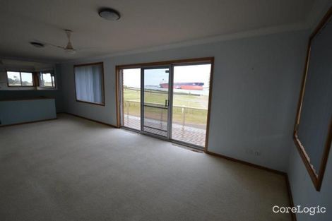 Property photo of 2 Maitland Street Stockton NSW 2295