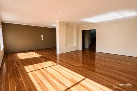 Property photo of 4 Mercedes Place Bundall QLD 4217