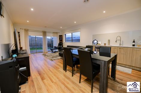 Property photo of 19 Ritchie Drive Clyde North VIC 3978