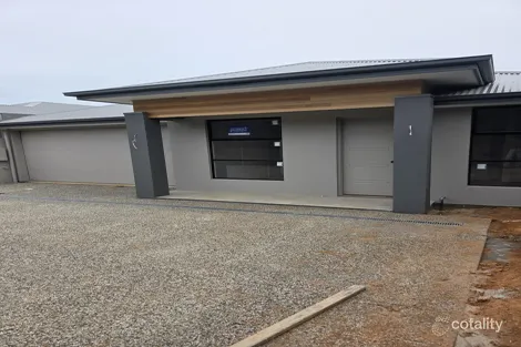 Property photo of 26 Fairview Terrace Clearview SA 5085