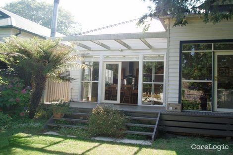 Property photo of 39 Mangarra Road Canterbury VIC 3126