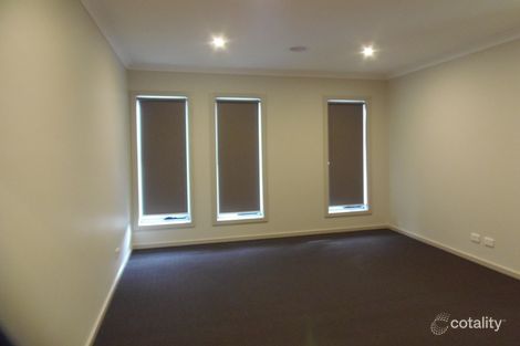 Property photo of 20 Barleygrass Crescent Brookfield VIC 3338