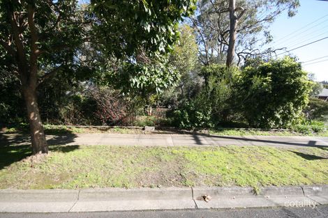 35 Blazey Rd, Croydon South, VIC 3136