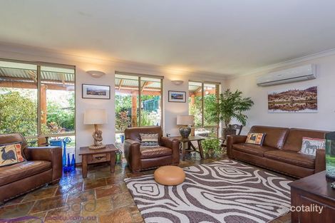Property photo of 15 Scarp View Swan View WA 6056