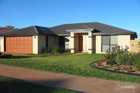 16 Macrossan St, Cranley, QLD 4350