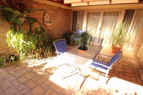 Property photo of 14 Caribou Road Cameron Park NSW 2285