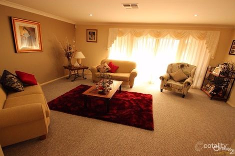 Property photo of 14 Caribou Road Cameron Park NSW 2285