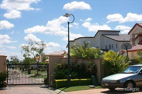 Property photo of 17 Prosperity Drive Helensvale QLD 4212