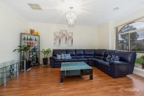 Property photo of 11 Ironbark Grove Burnside Heights VIC 3023