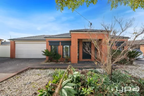 14 Woodstock Dr, Gladstone Park, VIC 3043