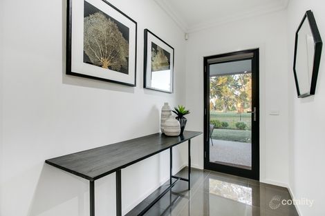 Property photo of 18 Barrington Chase Sandhurst VIC 3977