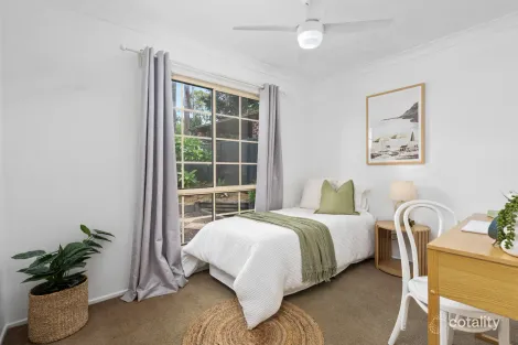 Property photo of 27 Lakala Avenue Springfield NSW 2250