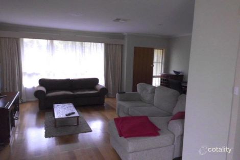 Property photo of 3 Vonadawn Avenue Ringwood East VIC 3135