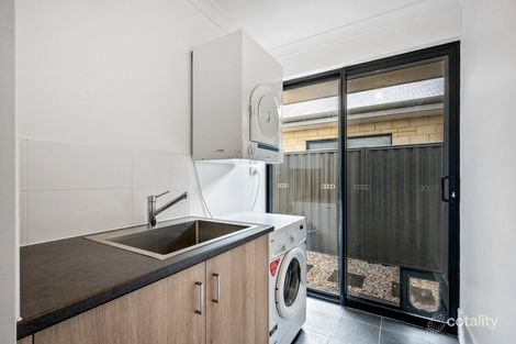 Property photo of 11 Dolomite Road Treeby WA 6164