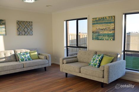 Property photo of 34 Newmarket Parade Mickleham VIC 3064