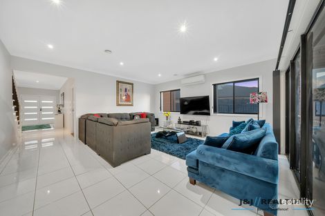 Property photo of 8 Cradle Avenue Clyde VIC 3978