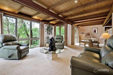 Property photo of 16 Lexham Square Eltham VIC 3095