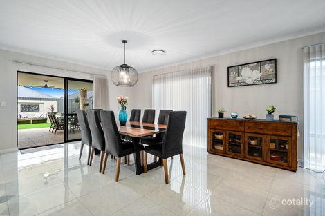 Property photo of 11 Dolomite Road Treeby WA 6164