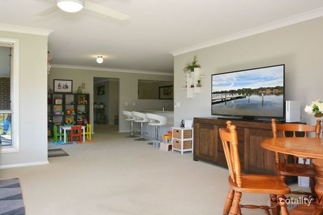 Property photo of 24 Crestview Street Fletcher NSW 2287