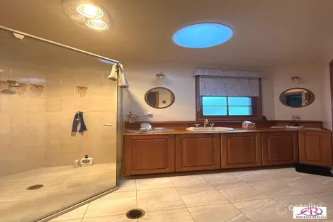 Property photo of 15 Hillview Road Armidale NSW 2350