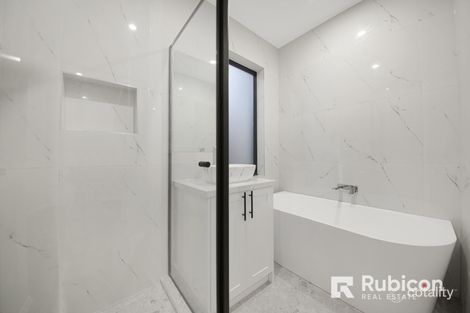 Property photo of 13 Centinela Street Tarneit VIC 3029