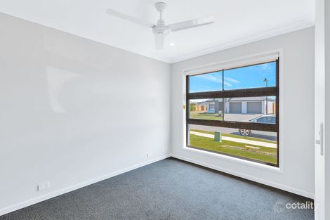 Property photo of 1/9 Chisolm Way Pimpama QLD 4209