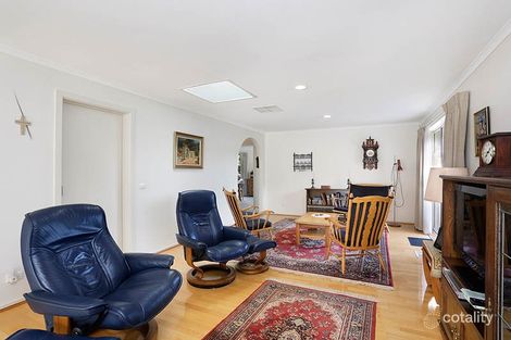 Property photo of 6 Dianna Court Wheelers Hill VIC 3150