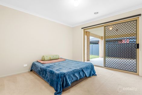 Property photo of 16 Cardinia Grove Manor Lakes VIC 3024