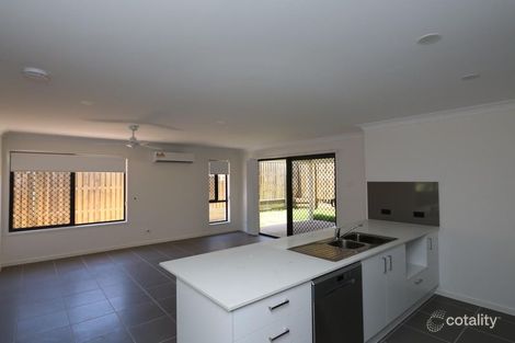 Property photo of 2/2 Kains Avenue Brassall QLD 4305