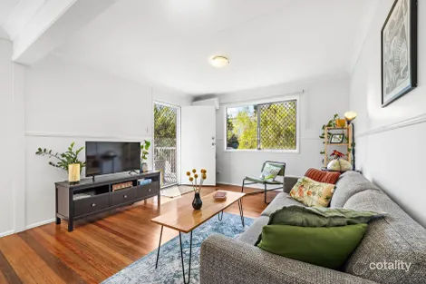 Property photo of 4/72 McFadden Street Wynnum QLD 4178