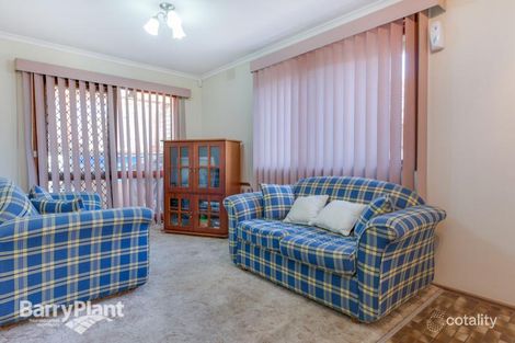 Property photo of 8 Alpine Crescent Noble Park North VIC 3174