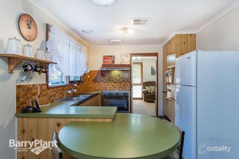Property photo of 8 Alpine Crescent Noble Park North VIC 3174