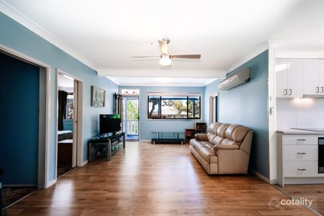 Property photo of 27 Warrina Avenue Summerland Point NSW 2259
