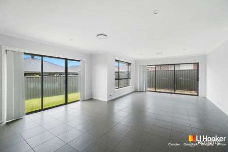 Property photo of 54 Austen Boulevard Spring Farm NSW 2570