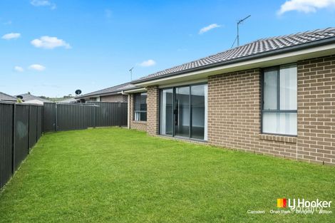 Property photo of 54 Austen Boulevard Spring Farm NSW 2570