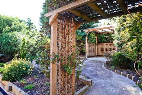 Property photo of 2/6 Owen Court Lindisfarne TAS 7015