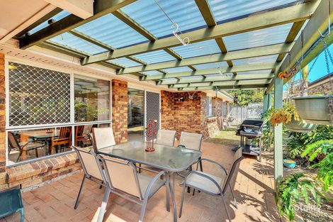 Property photo of 8 Greenstead Way Forest Lake QLD 4078