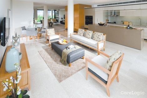 5327/197 King Arthur Tce, Tennyson, QLD 4105