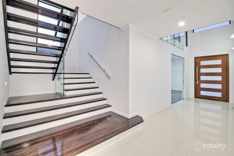 Property photo of 24/908 Logan Road Holland Park West QLD 4121