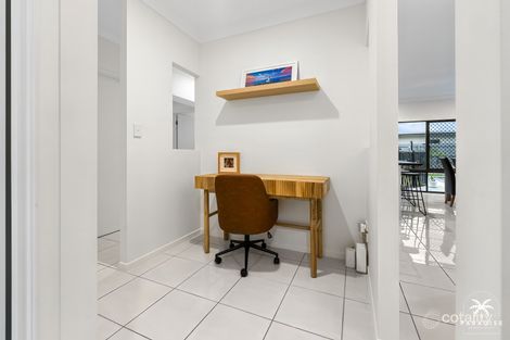 Property photo of 42 Flagstone Terrace Smithfield QLD 4878